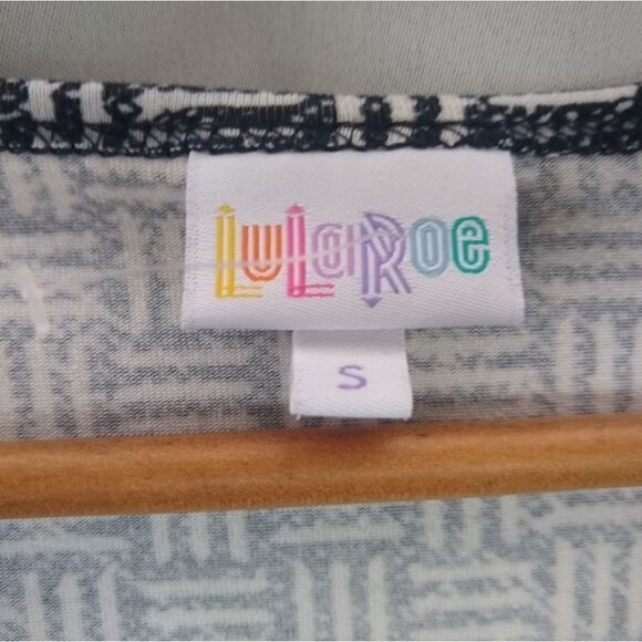 Lularoe Small Irma Tunic  - Picture 3 of 5